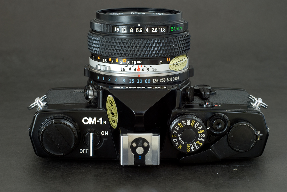 Olympus OM-1 (above view)