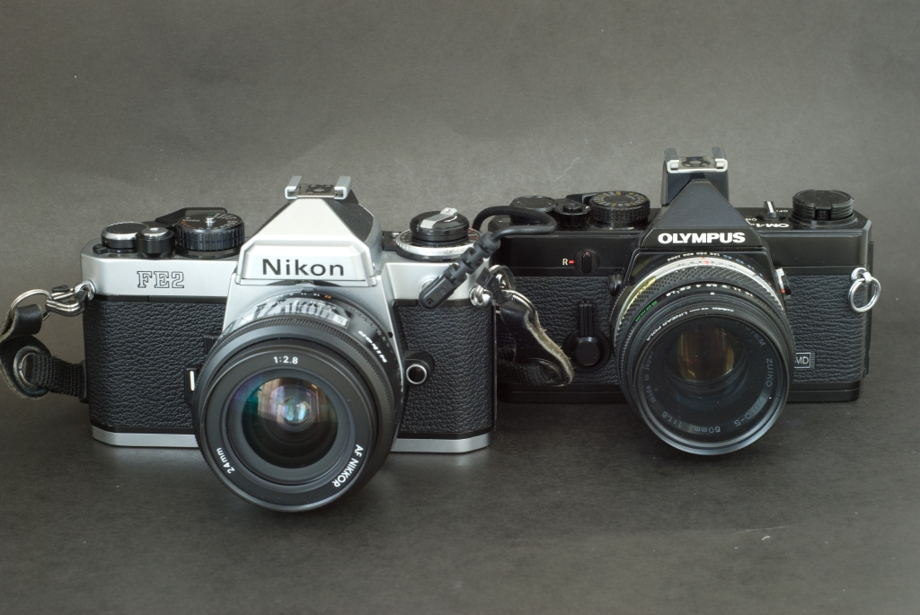 Nikon FE2 / Olympus OM-1n
